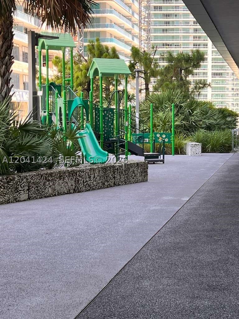 image Rise Brickell City Centre41