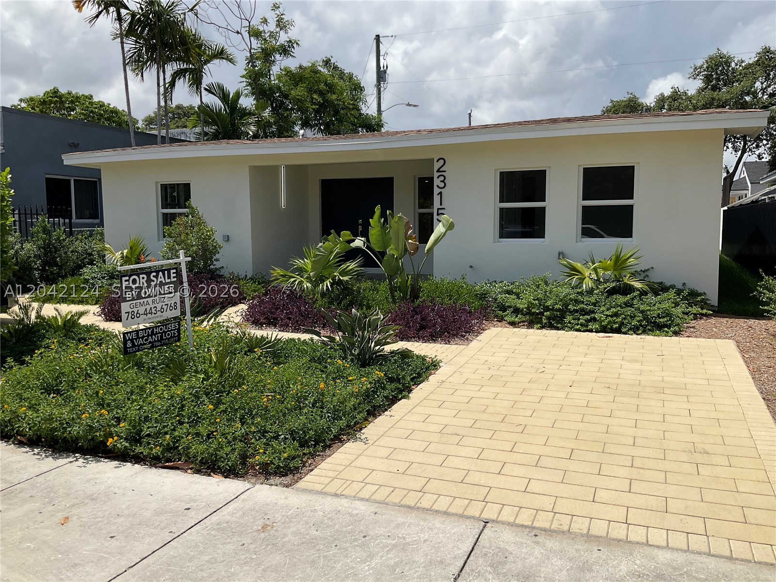 2315 NW 3rd St Miami, FL 33125