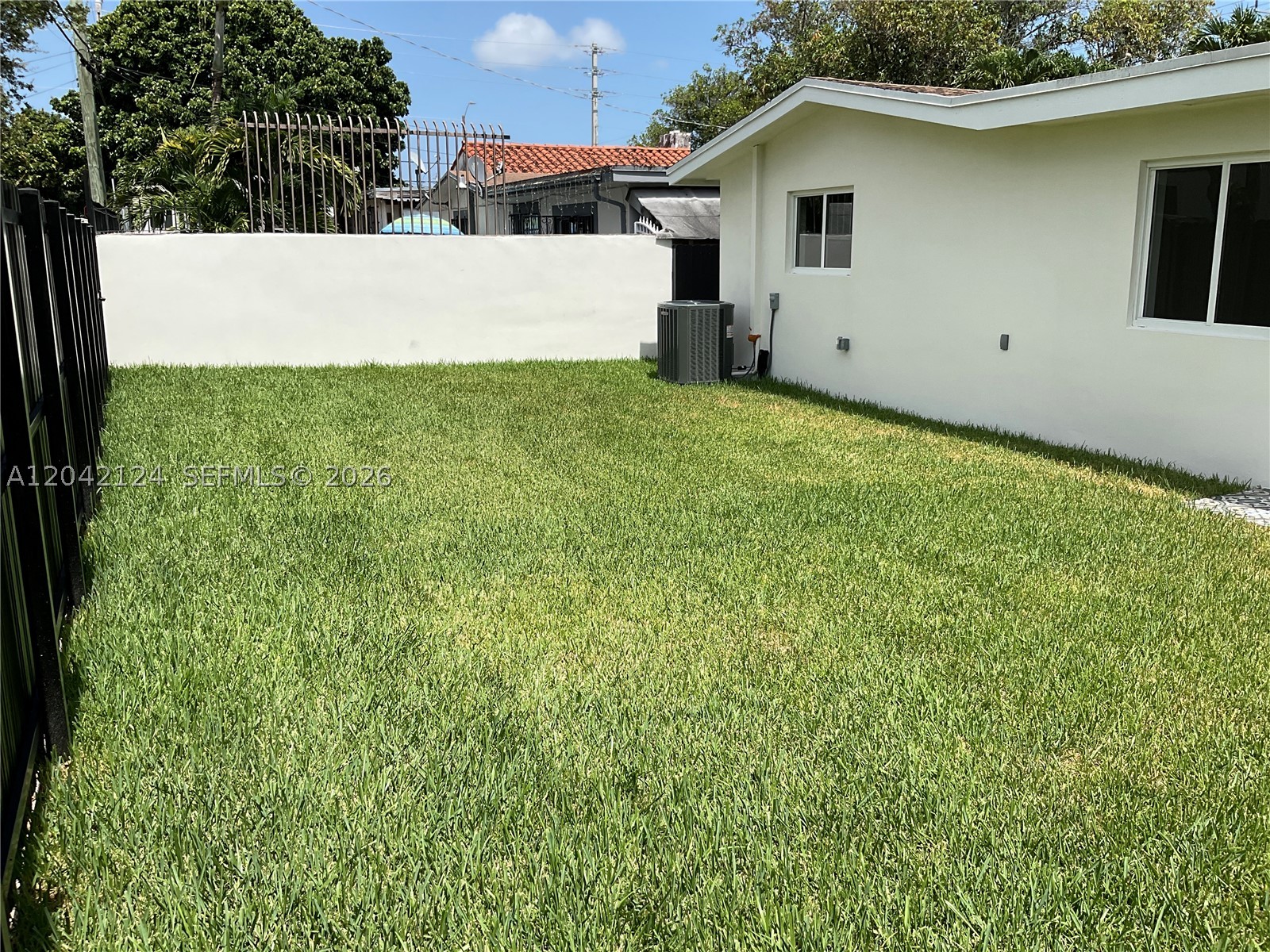 2315 NW 3rd St Miami, FL 33125