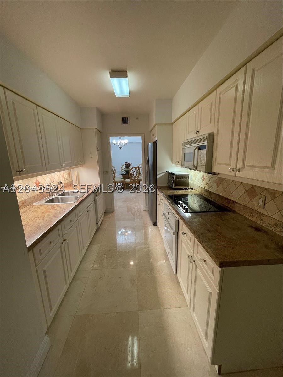 16400 Collins Ave #942 Sunny Isles Beach, FL 33160
