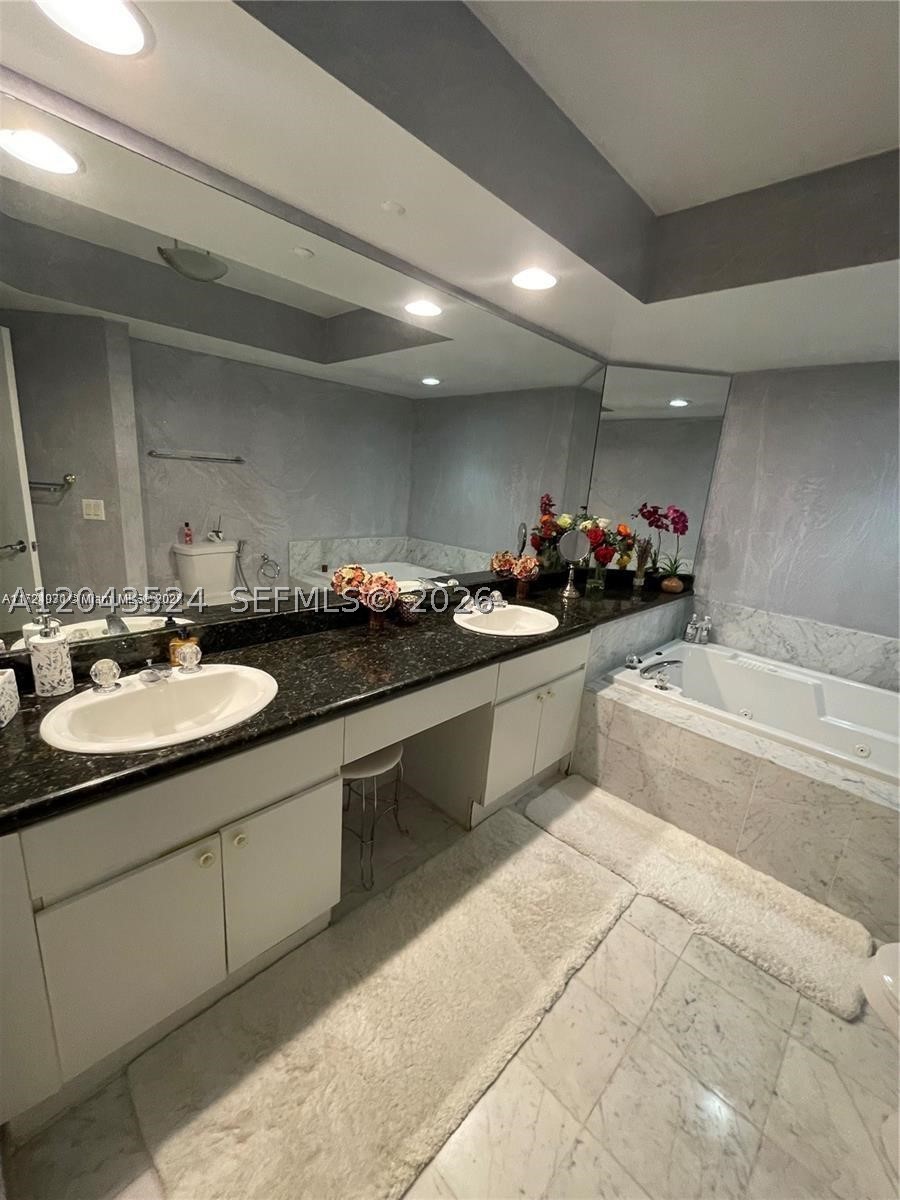 16400 Collins Ave #942 Sunny Isles Beach, FL 33160