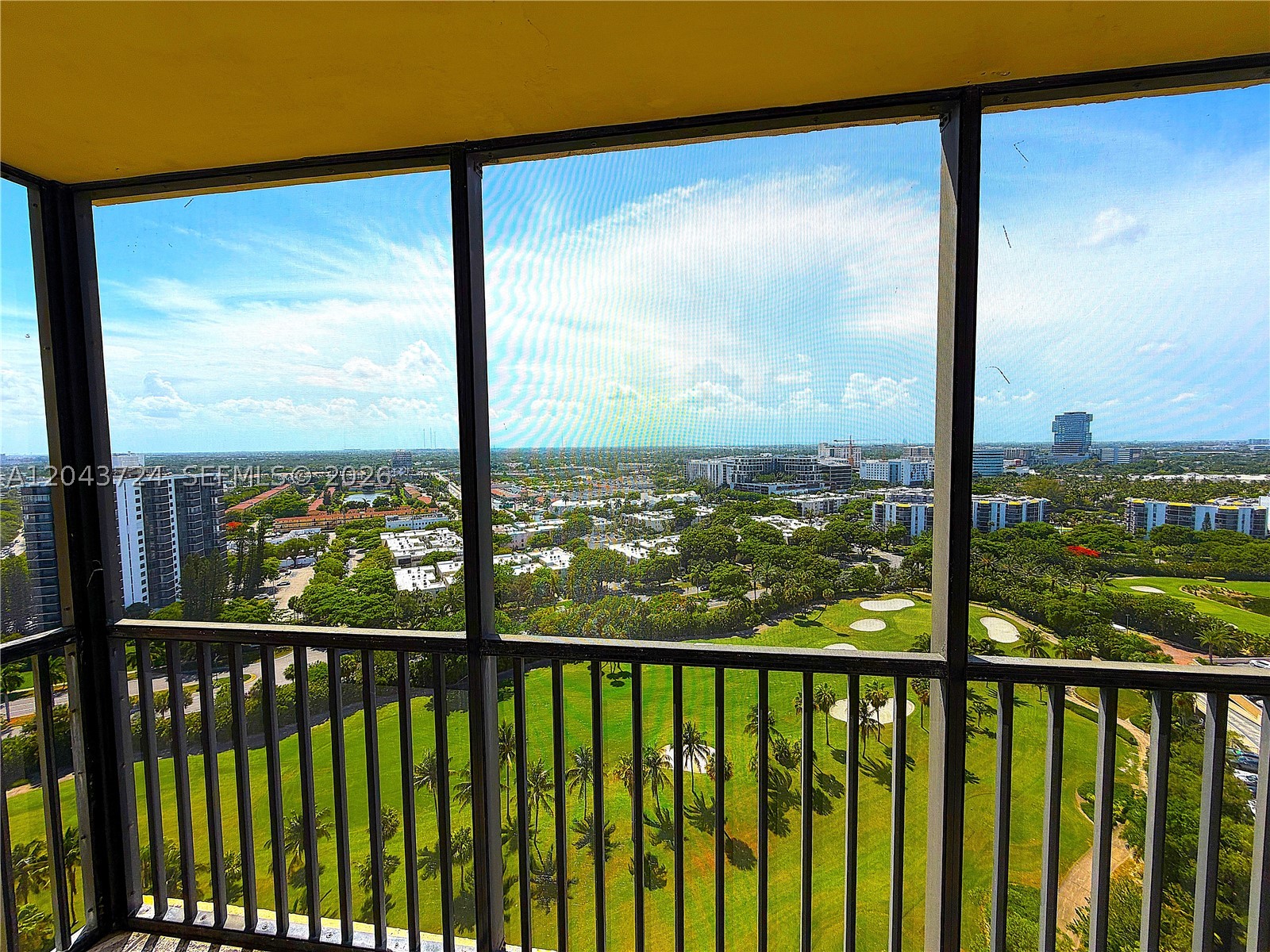 20335 W Country Clb Dr #2210