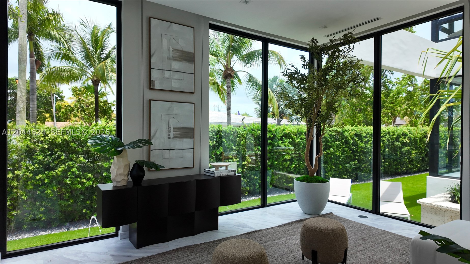 570 S Shore Dr Miami Beach, FL 33141