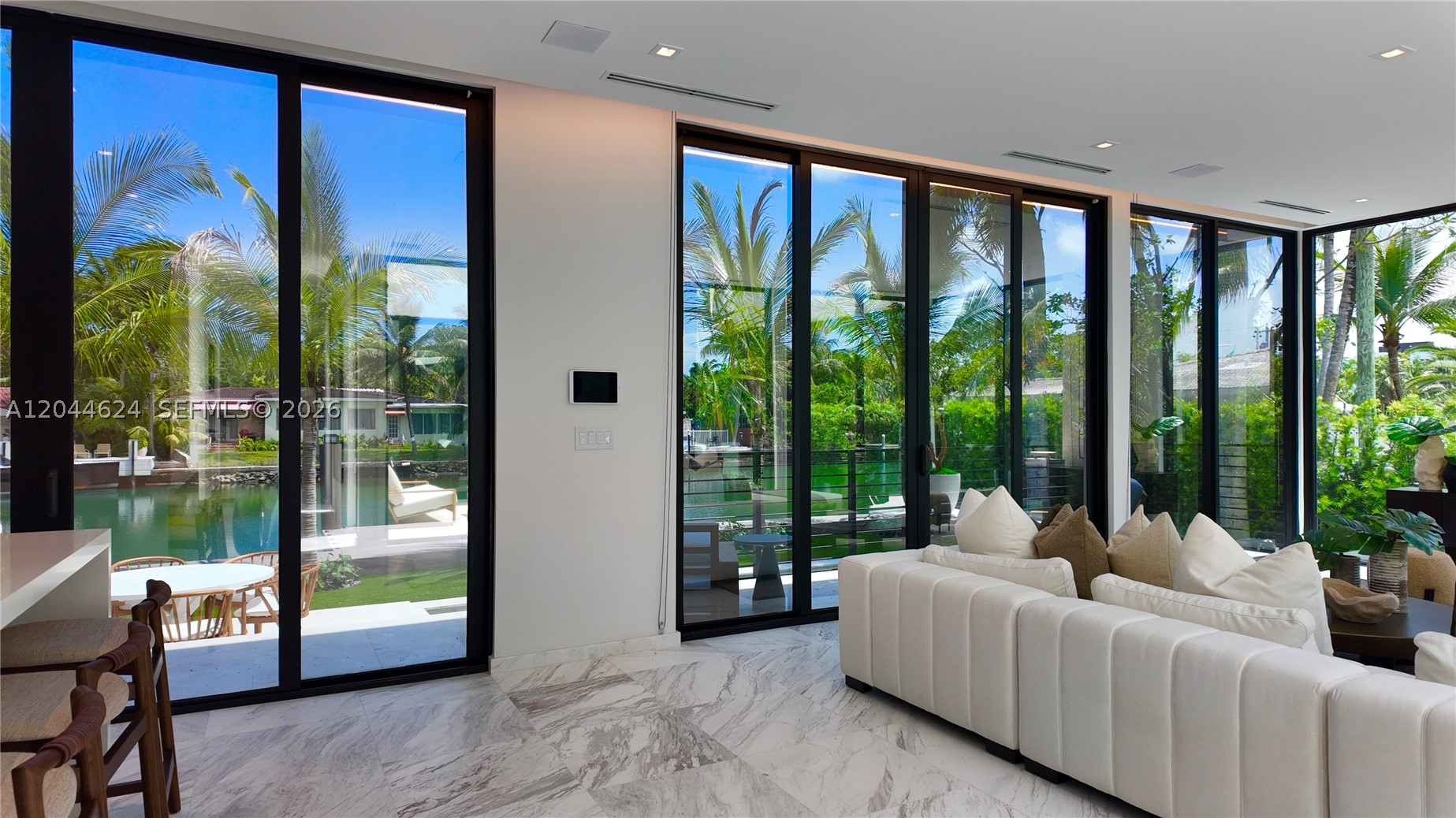 570 S Shore Dr Miami Beach, FL 33141