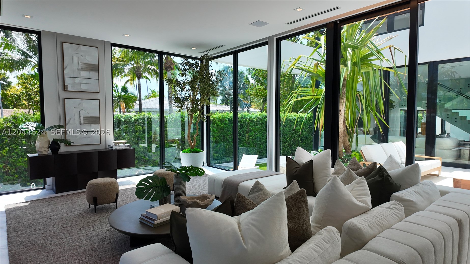 570 S Shore Dr Miami Beach, FL 33141