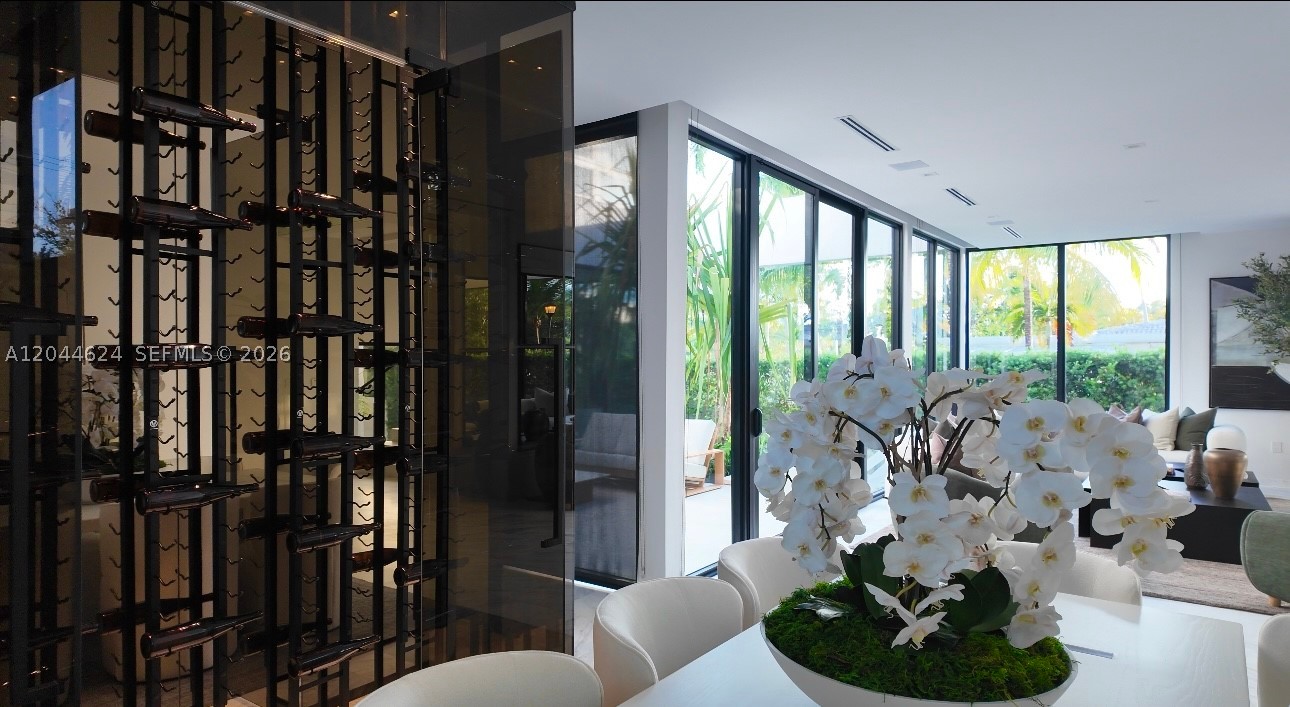 570 S Shore Dr Miami Beach, FL 33141