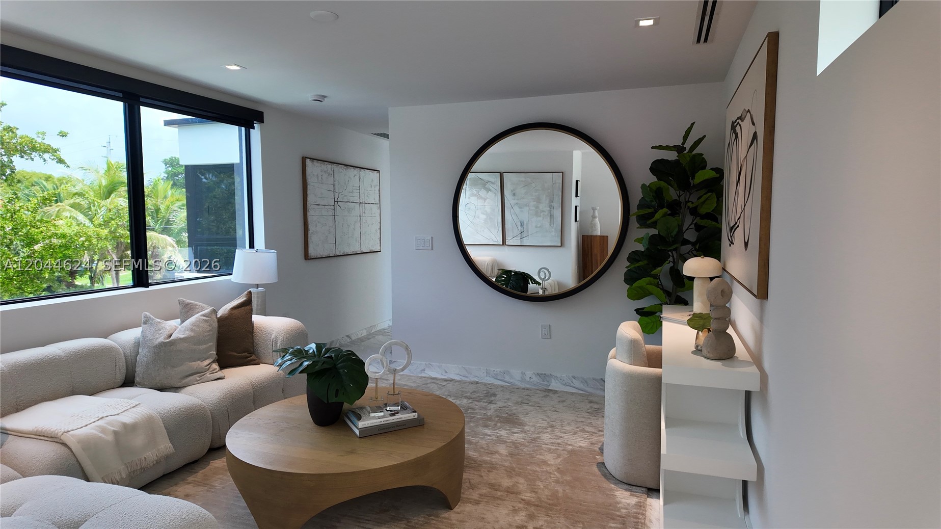 570 S Shore Dr Miami Beach, FL 33141