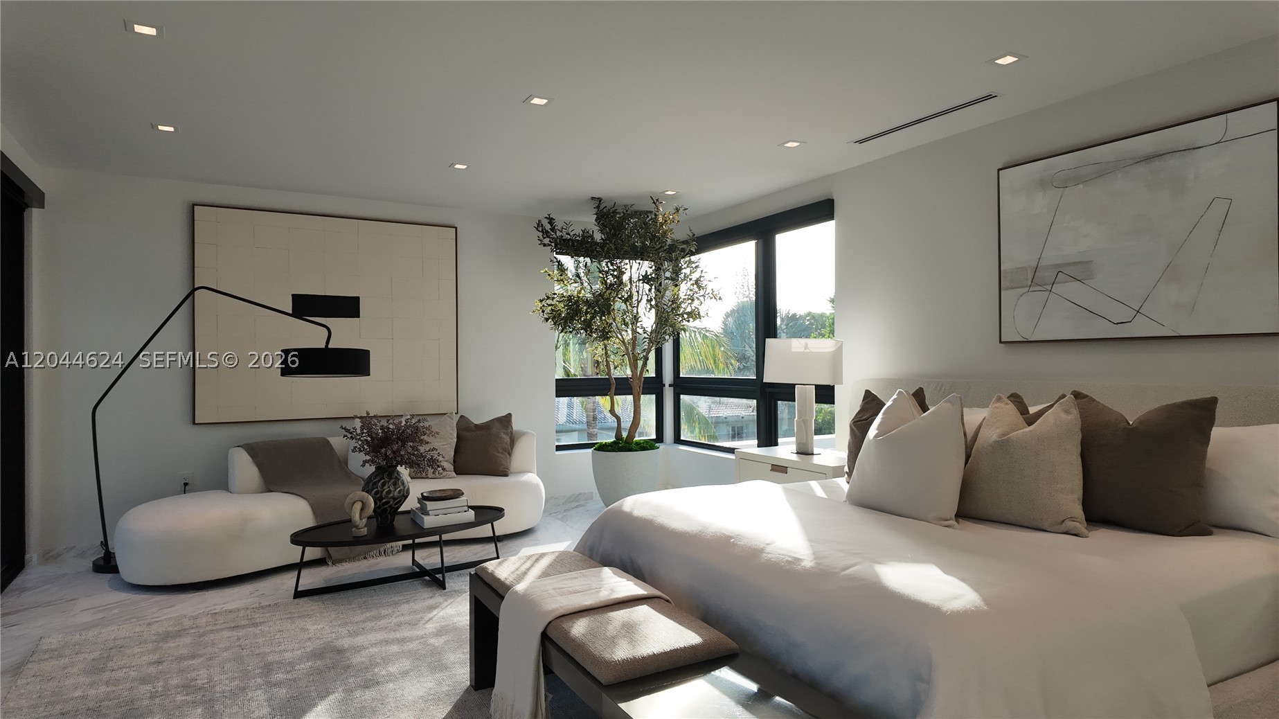570 S Shore Dr Miami Beach, FL 33141