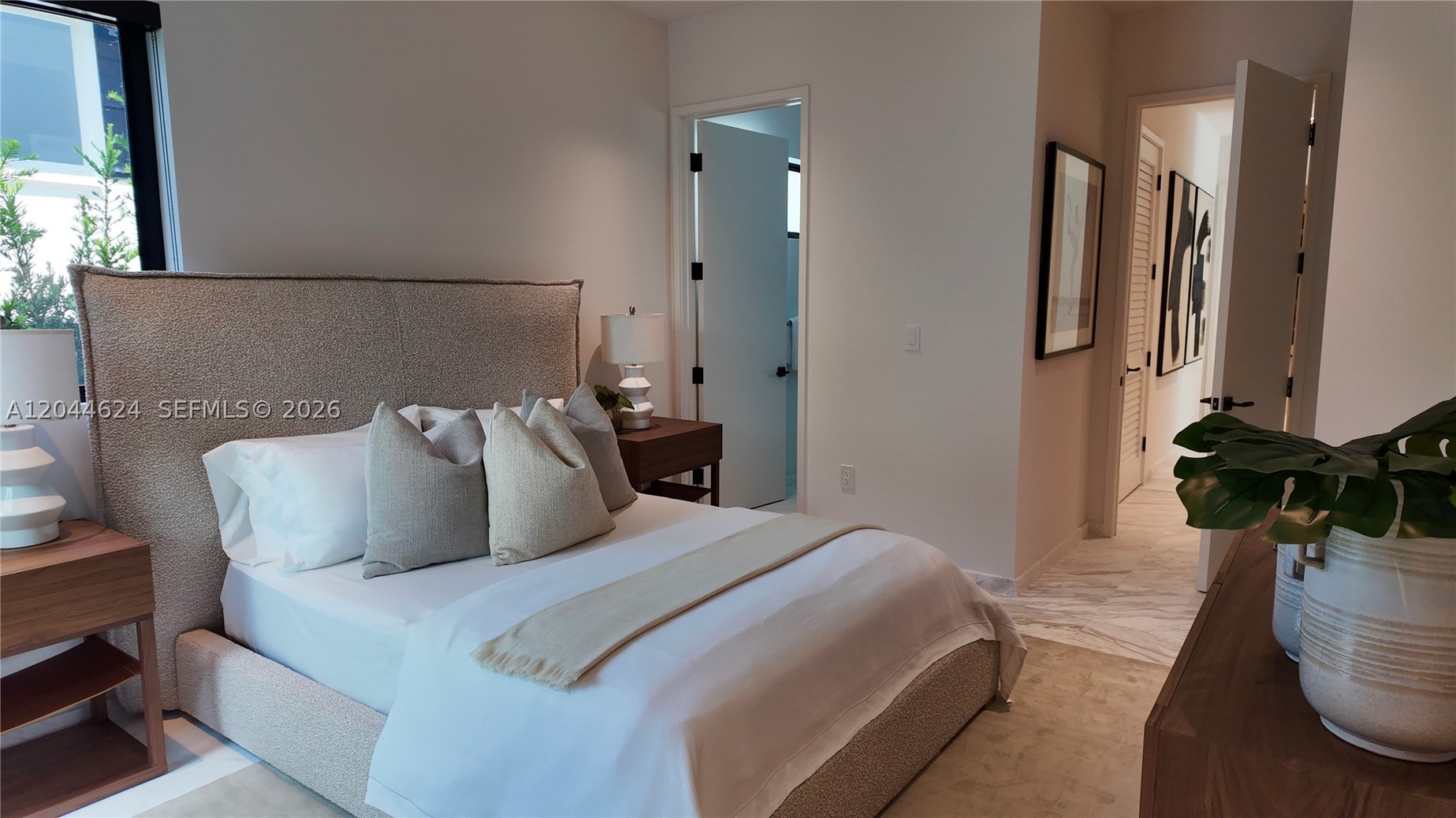 570 S Shore Dr Miami Beach, FL 33141