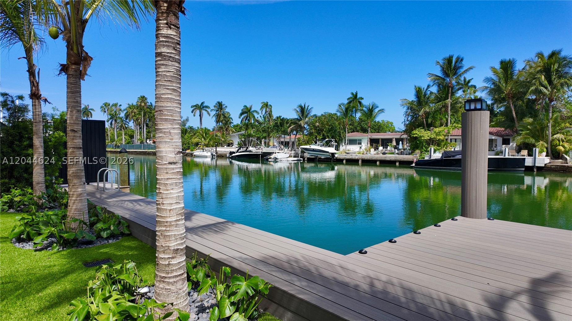570 S Shore Dr Miami Beach, FL 33141