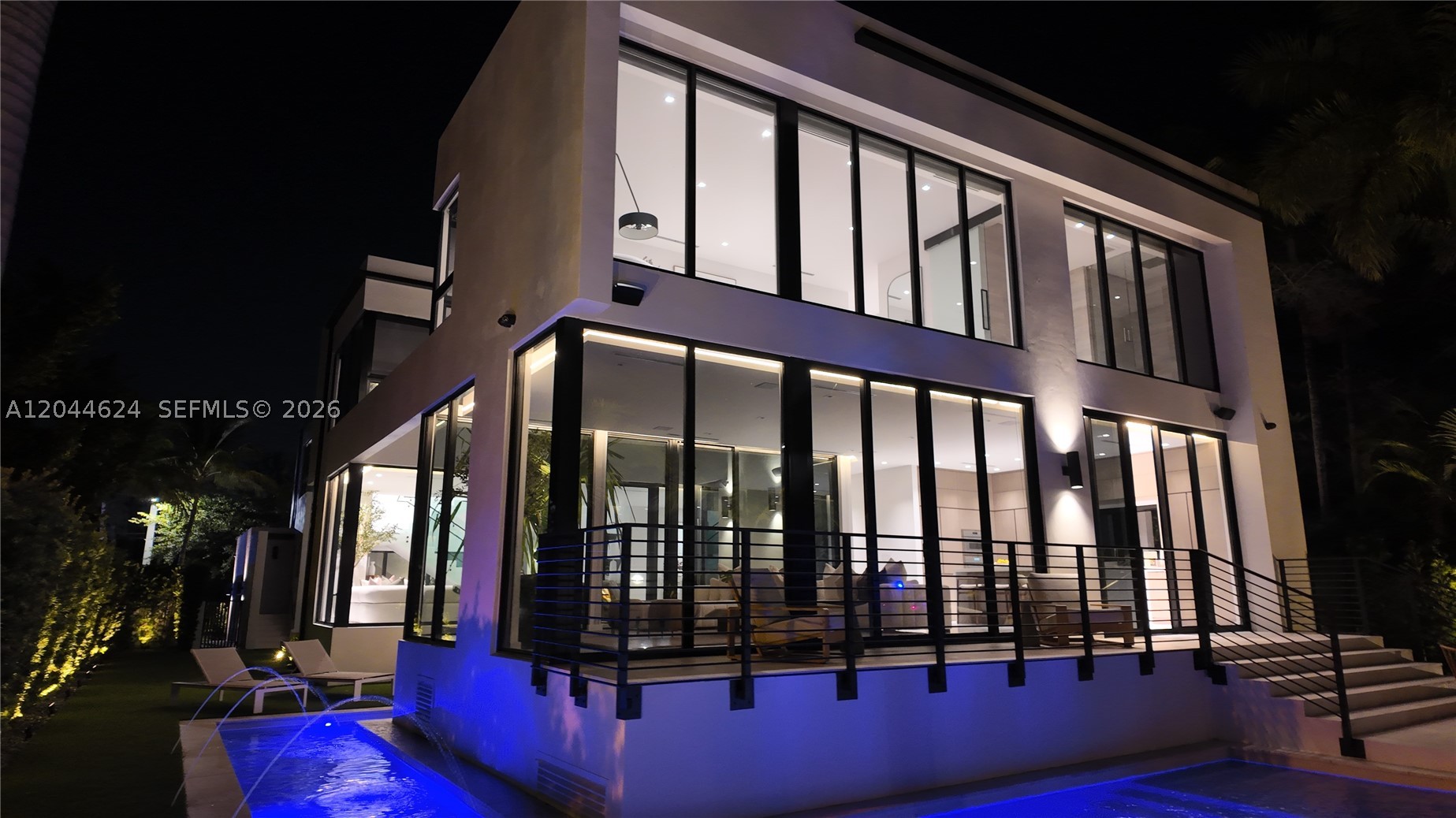 570 S Shore Dr Miami Beach, FL 33141