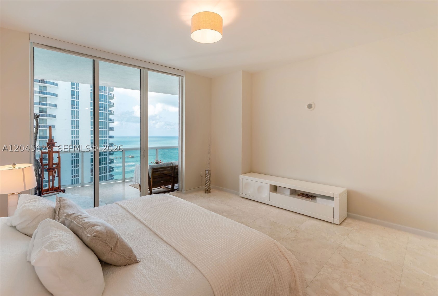 15901 Collins Ave #2502 Sunny Isles Beach, FL 33160