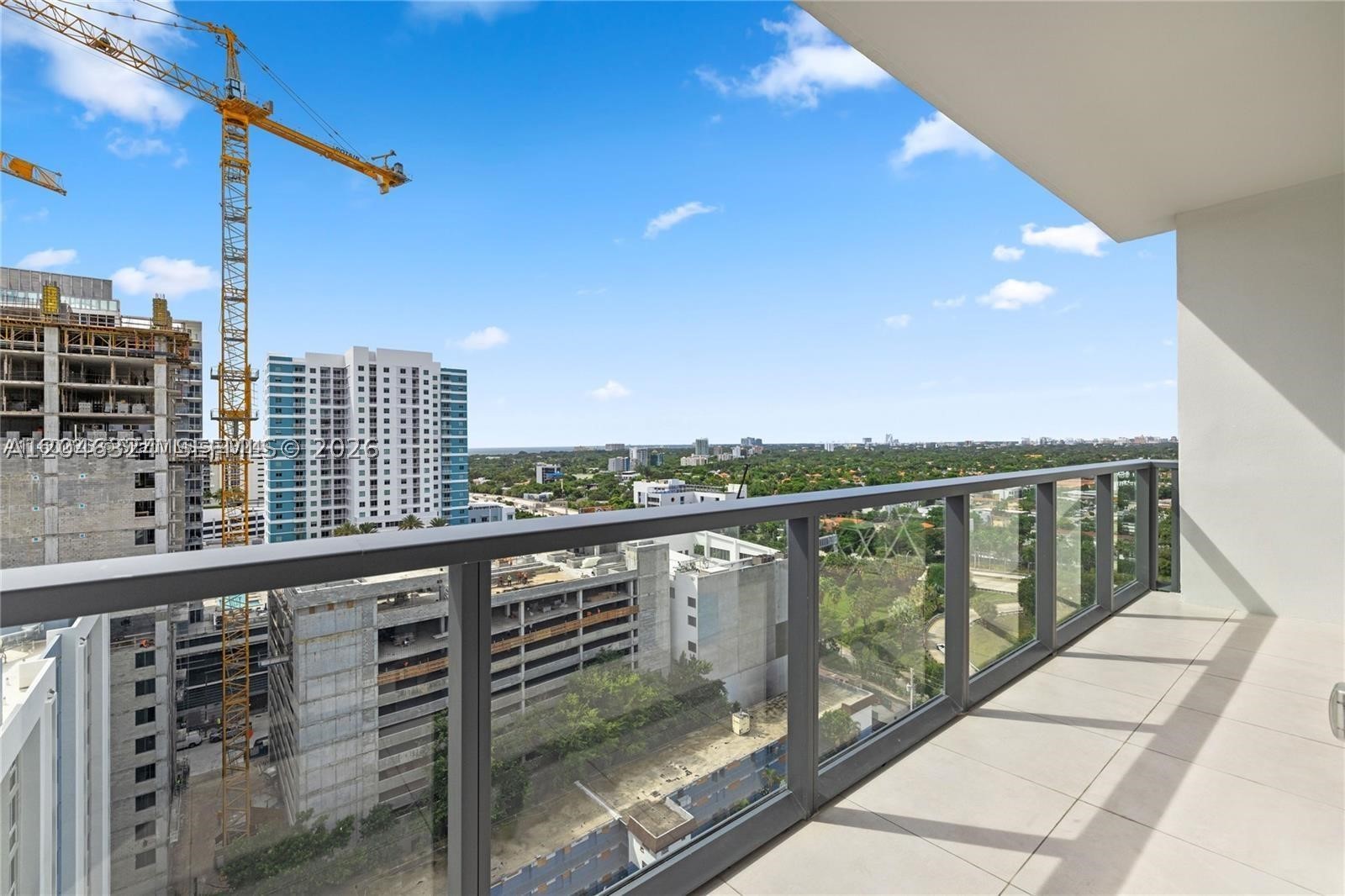 image Smart Brickell I19