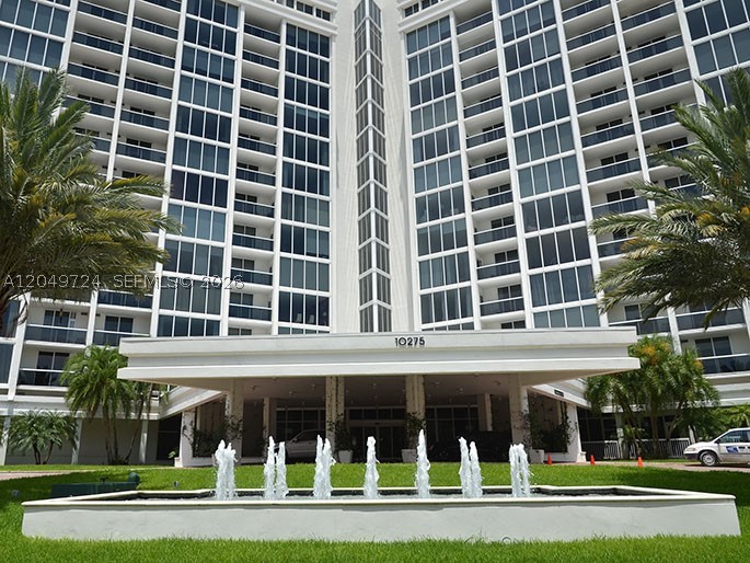 image Harbour House1