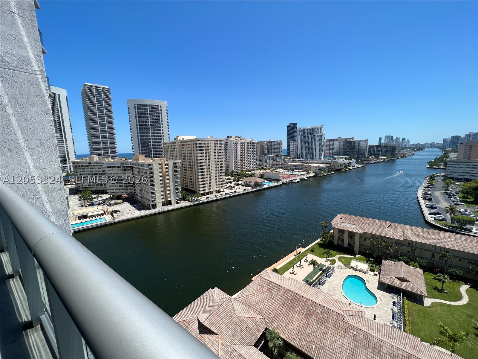 image Beachwalk Condominium11