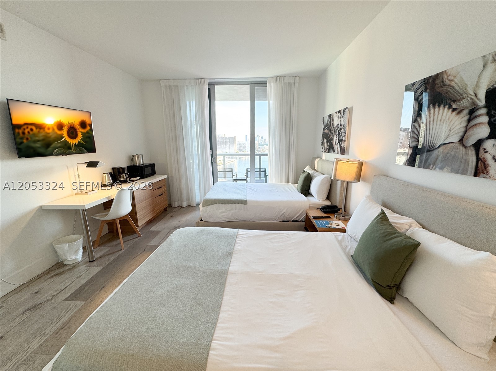 image Beachwalk Condominium15