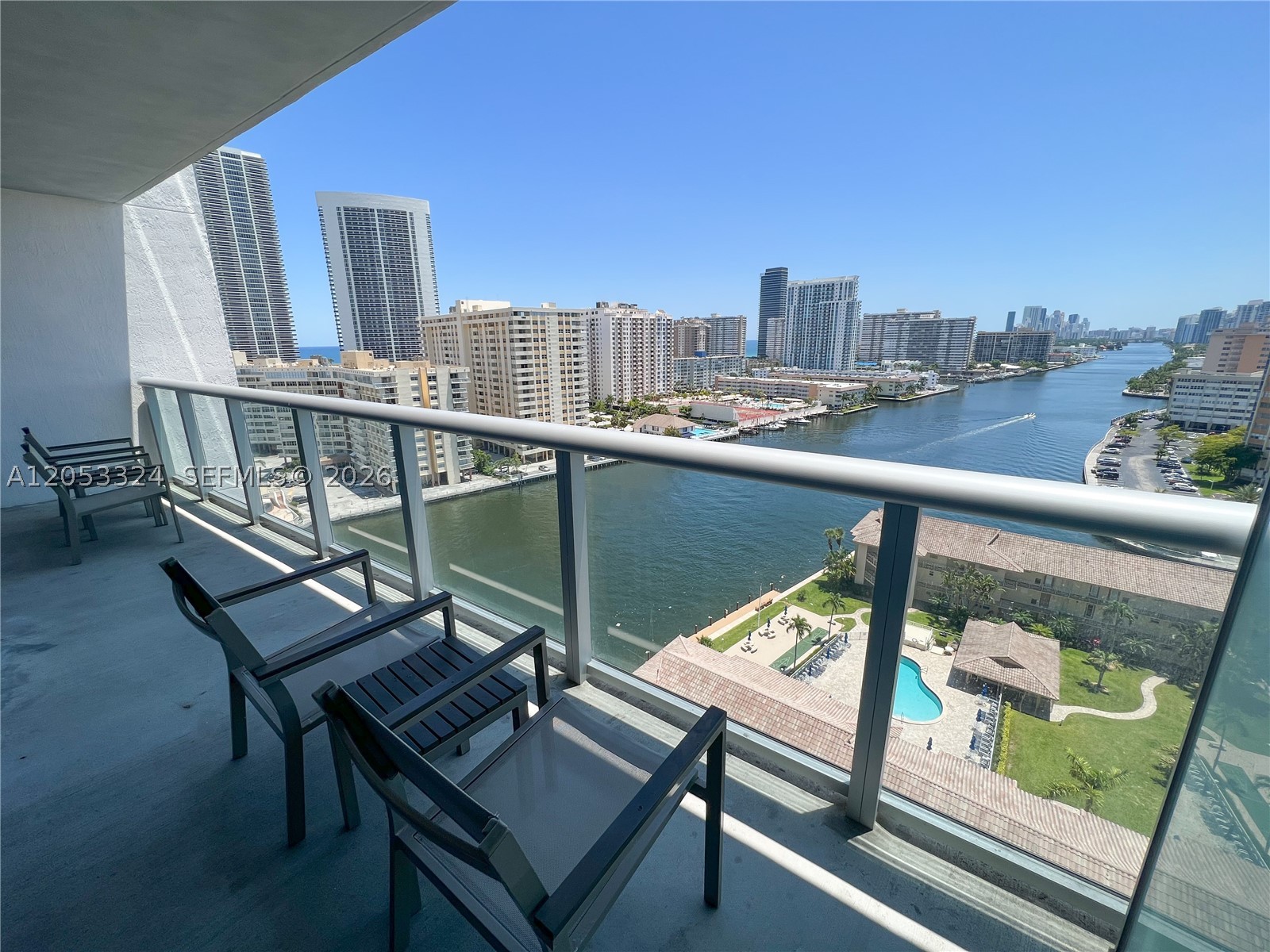 image Beachwalk Condominium21