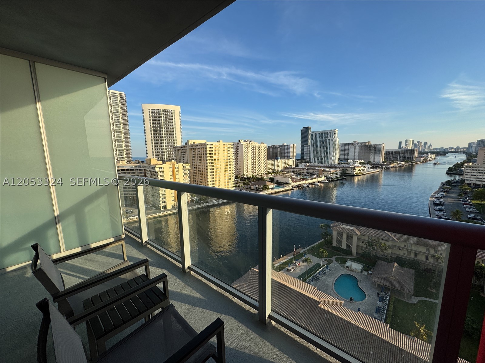 image Beachwalk Condominium2