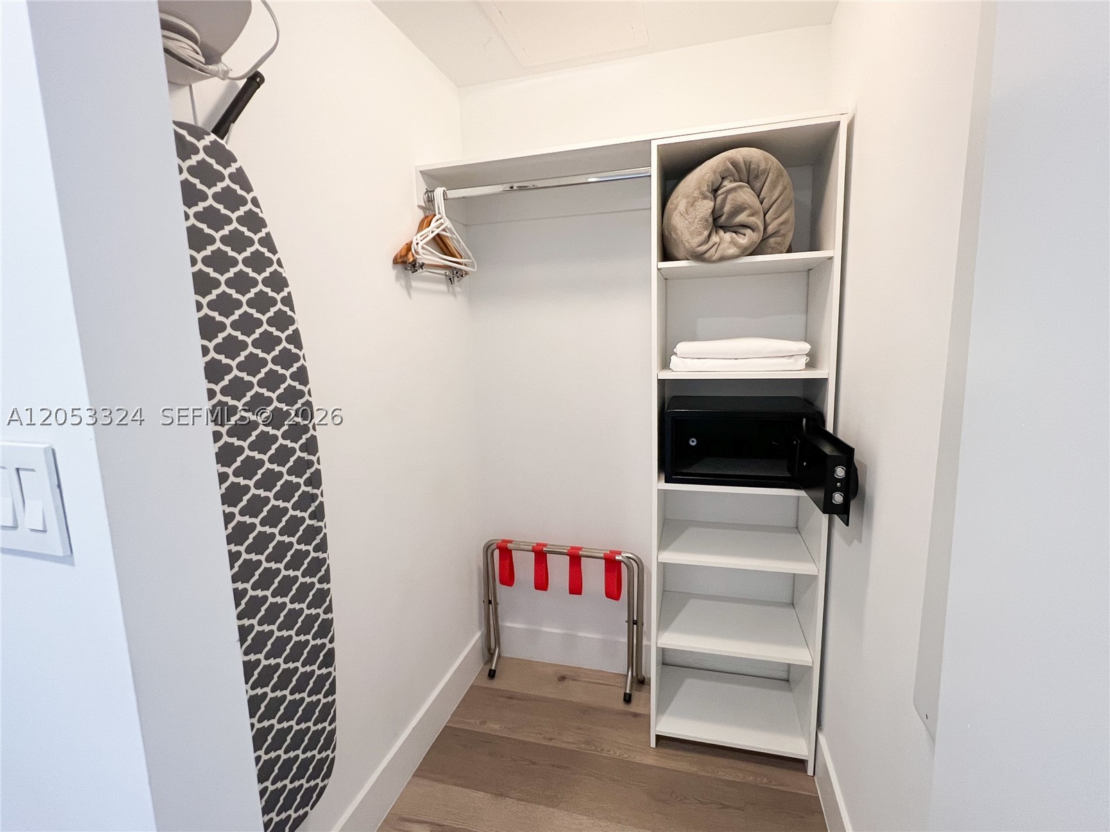 image Beachwalk Condominium31
