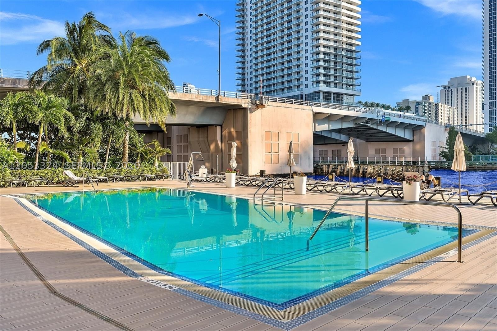 image Beachwalk Condominium32