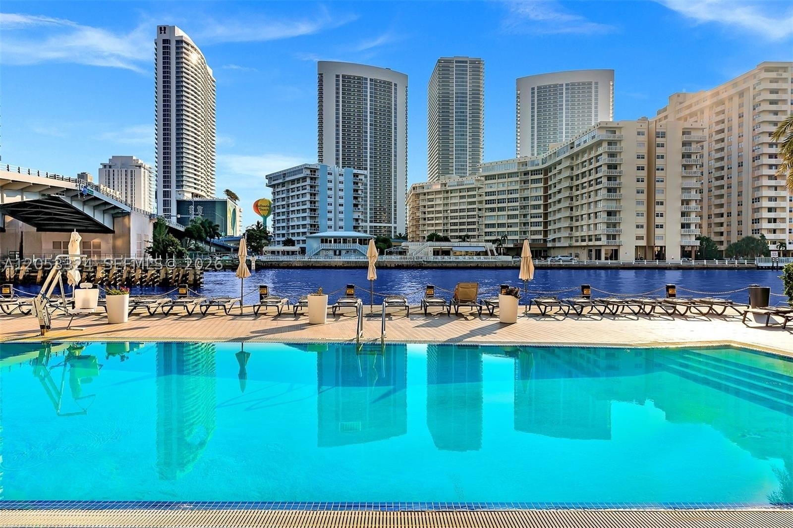 image Beachwalk Condominium41
