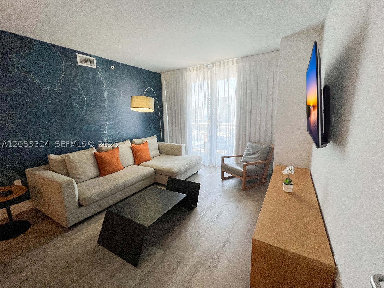 image Beachwalk Condominium6