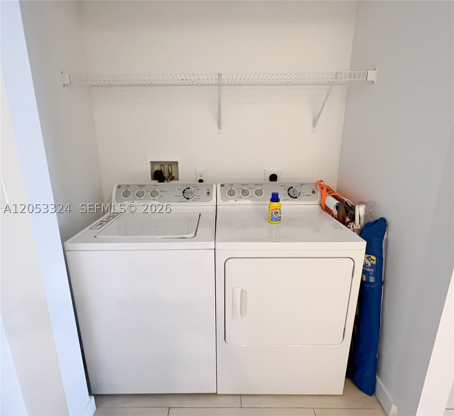 image Beachwalk Condominium8