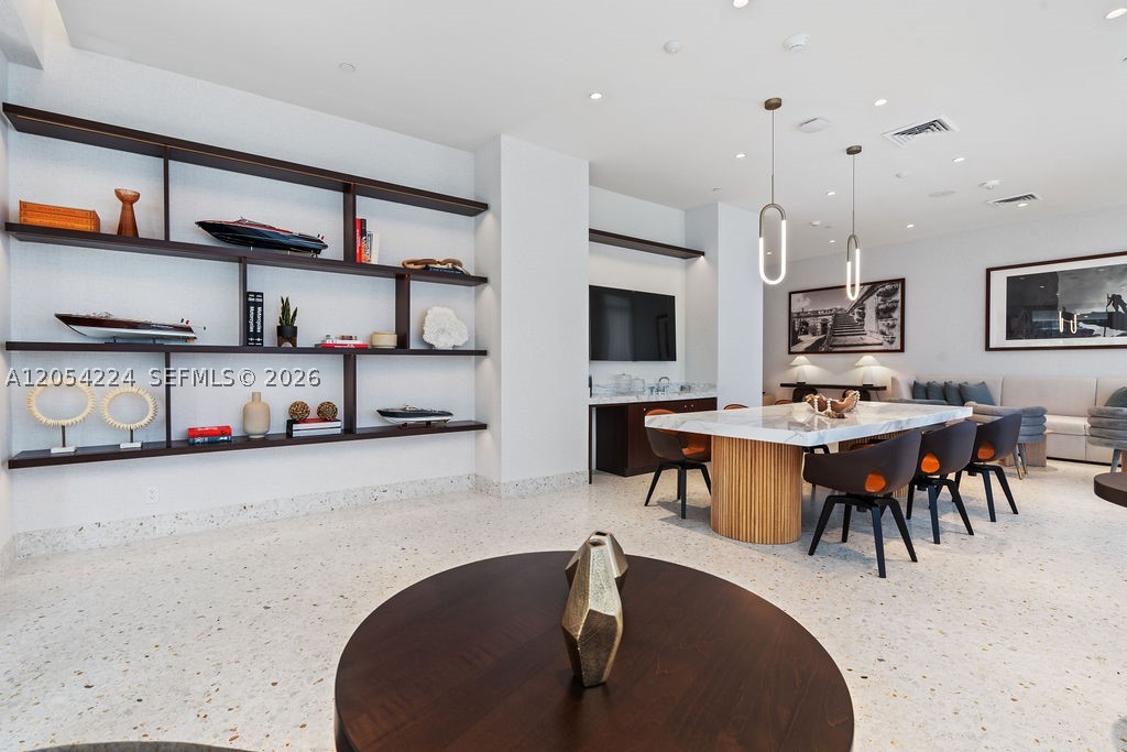 2678 Tigertail Ave #PH1 Miami, FL 33133