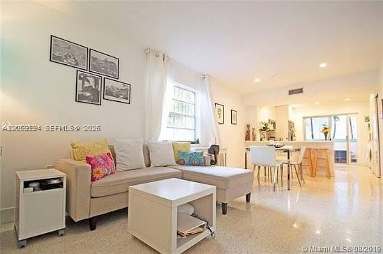 937 Michigan Ave #1