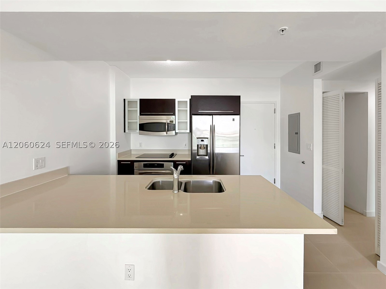 image Gallery Art Condos3