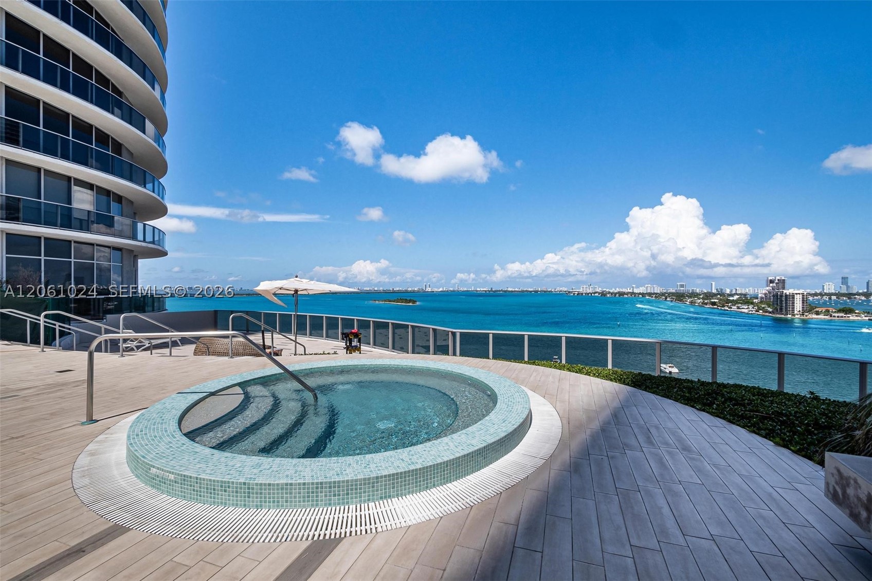image Aria on the Bay21