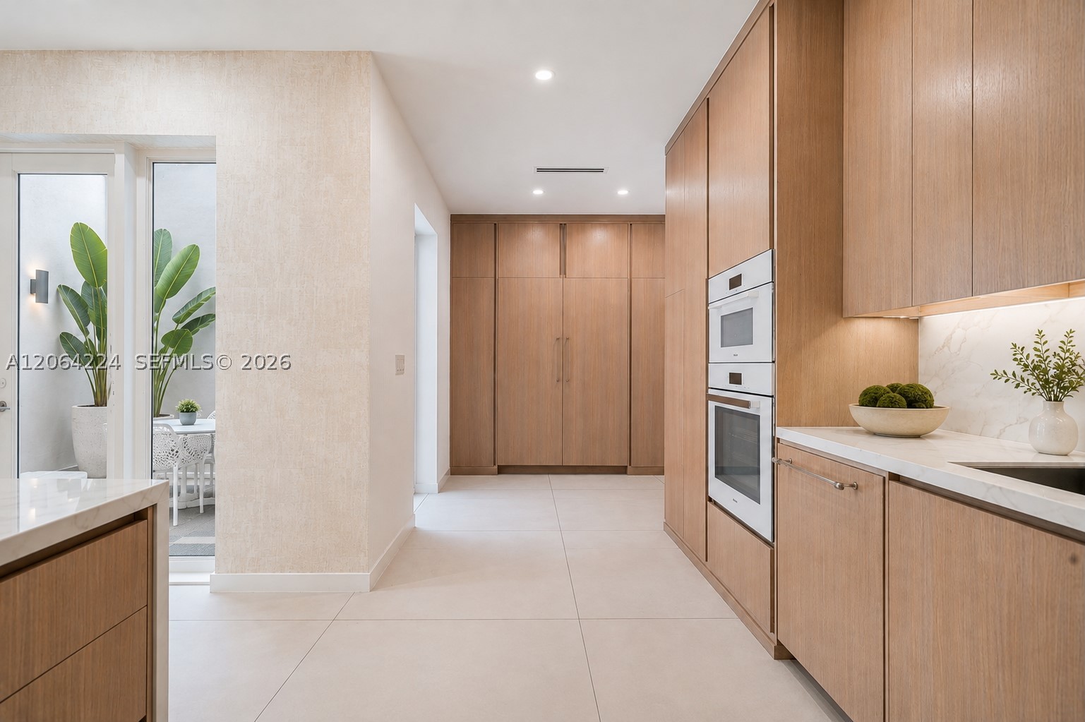 6203 Laguna Path N Miami Beach, FL 33141