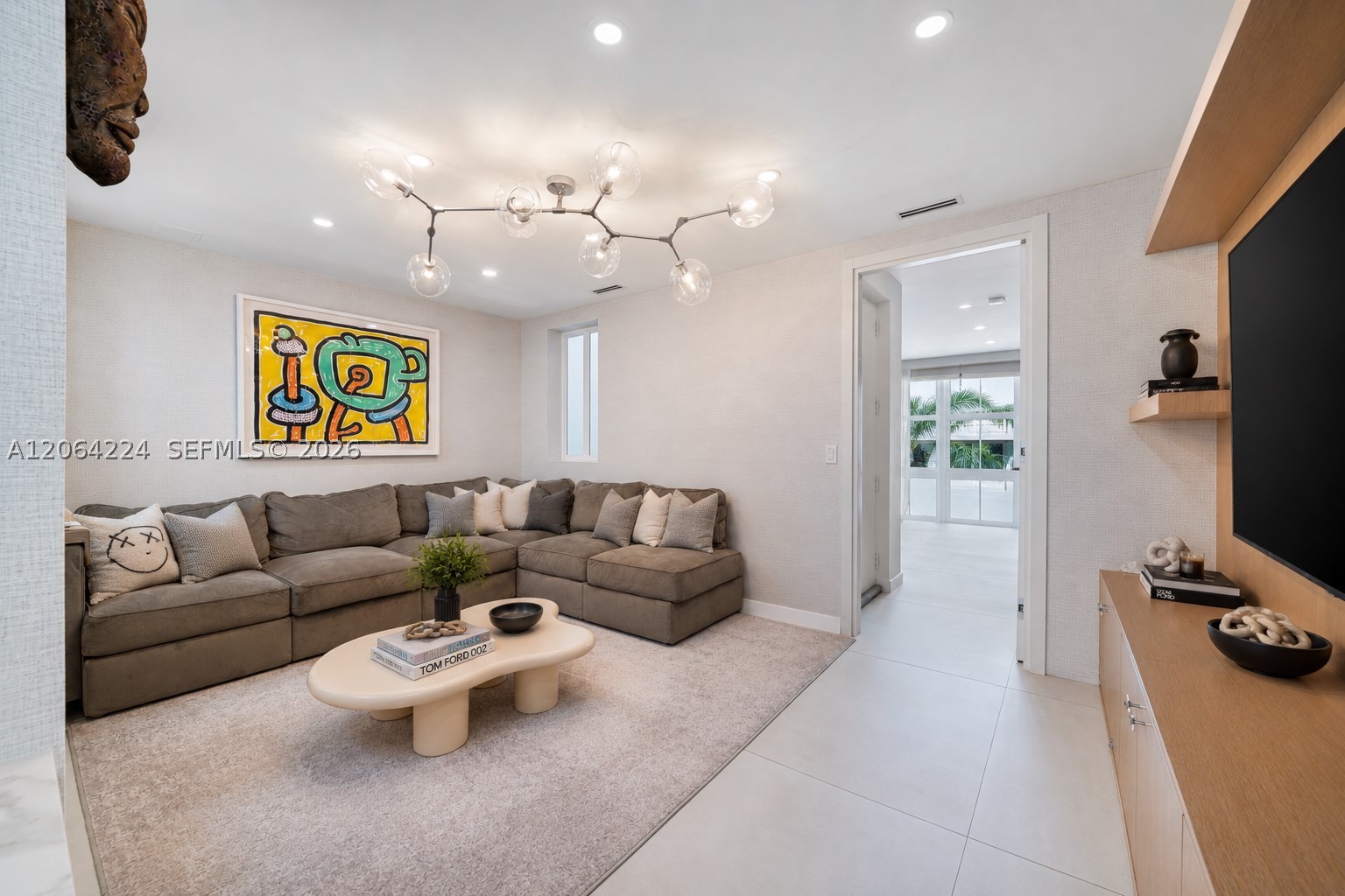 6203 Laguna Path N Miami Beach, FL 33141