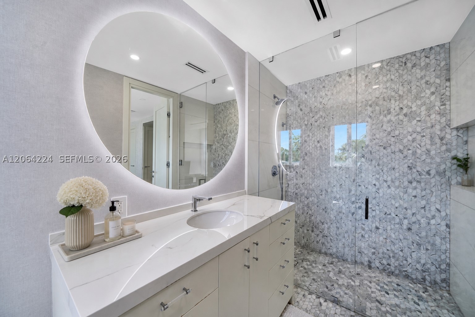 6203 Laguna Path N Miami Beach, FL 33141