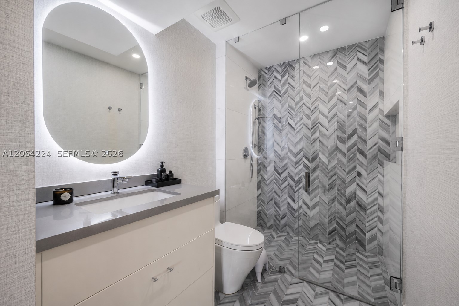 6203 Laguna Path N Miami Beach, FL 33141