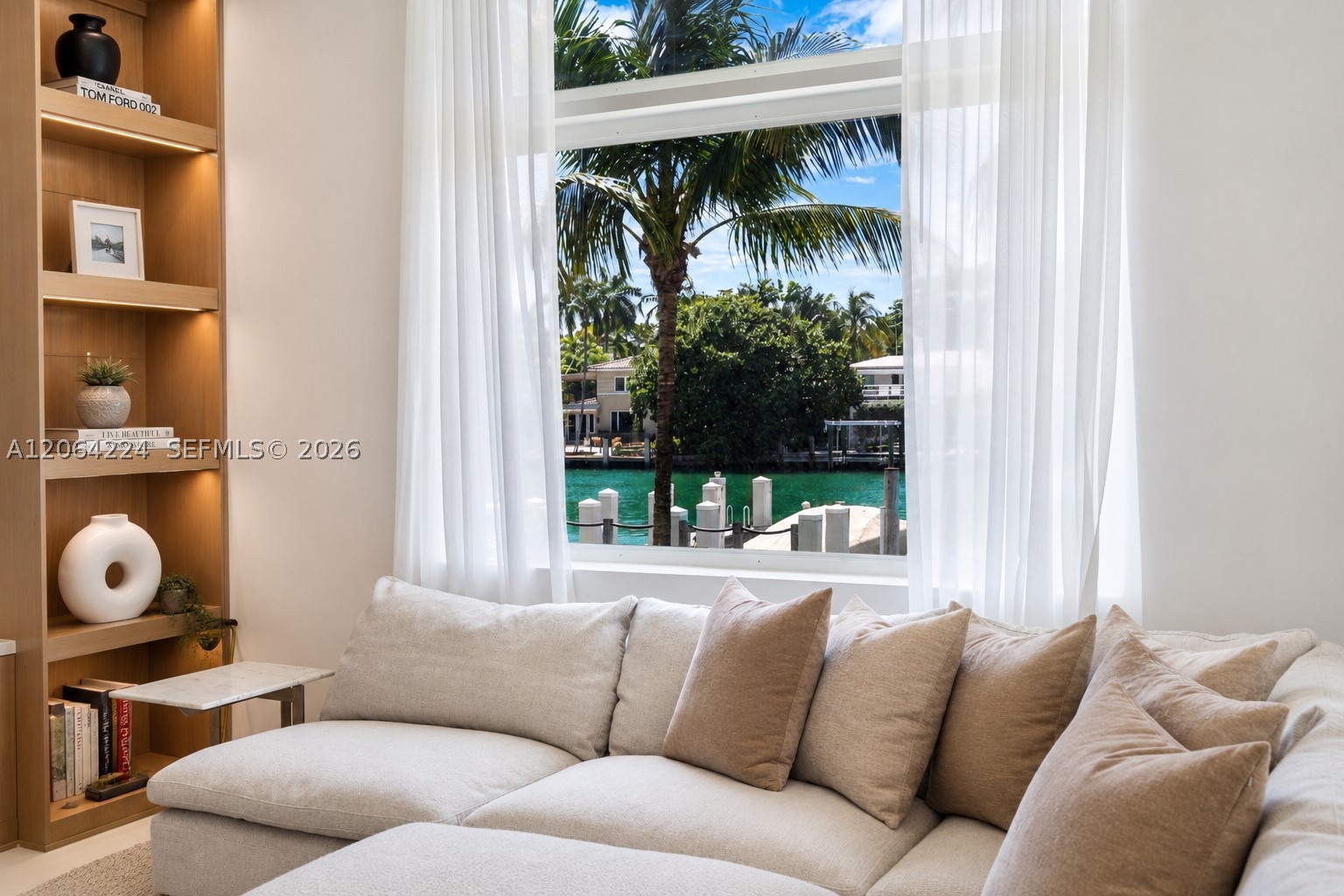 6203 Laguna Path N Miami Beach, FL 33141