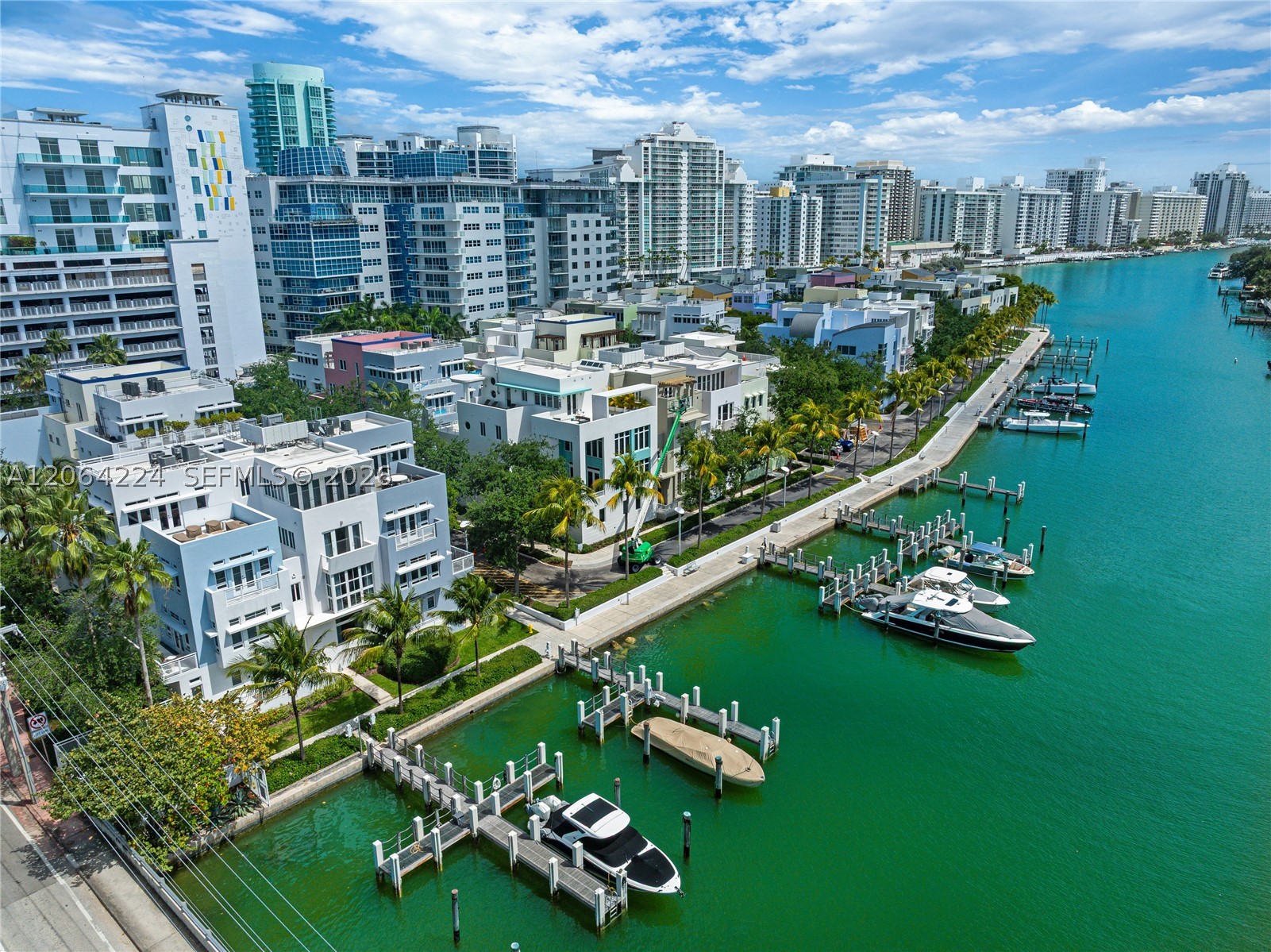 6203 Laguna Path N Miami Beach, FL 33141