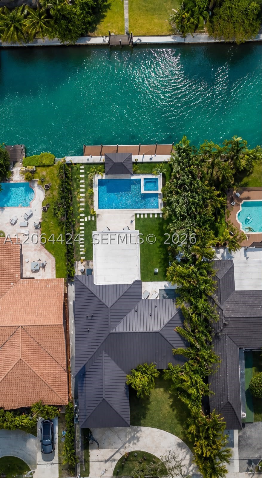 1625 Daytonia Rd Miami Beach, FL 33141