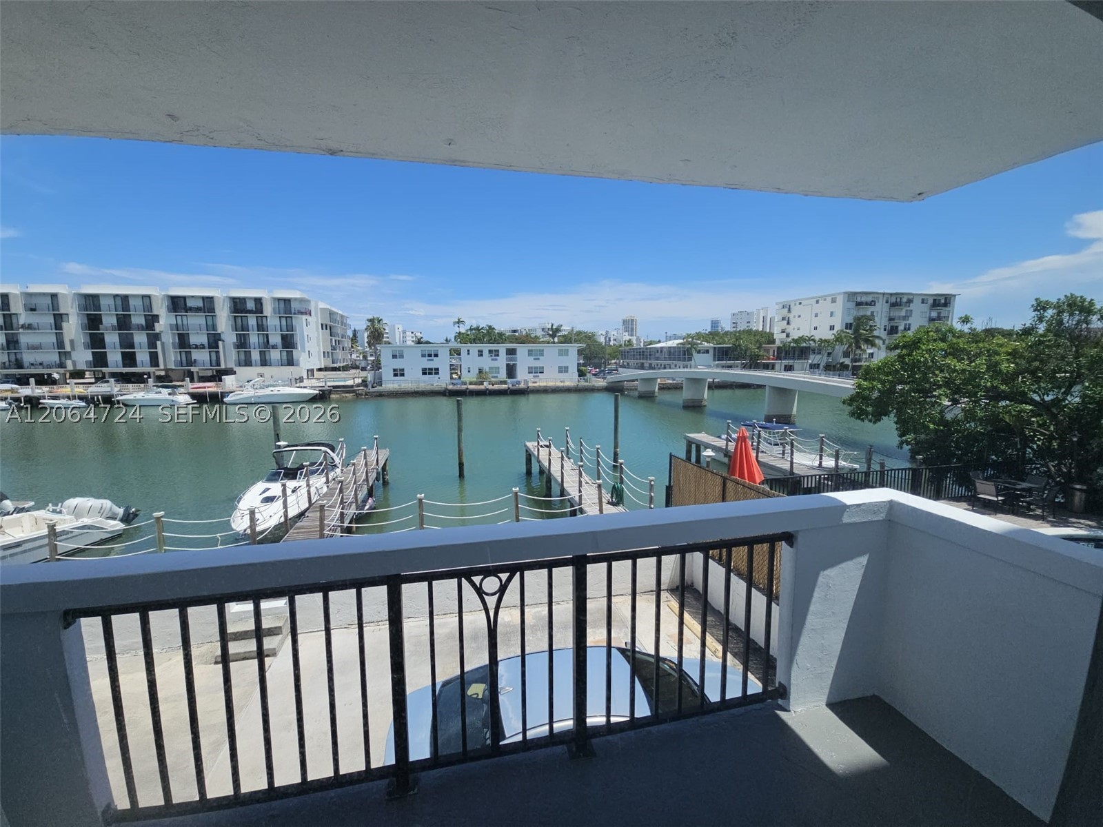 8101 Crespi Blvd #403