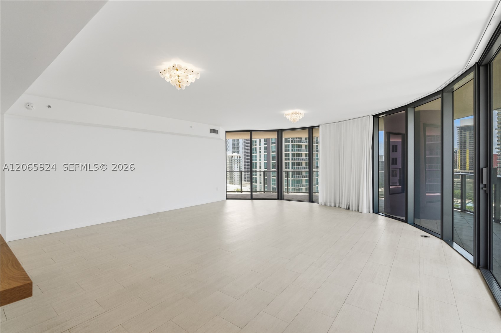 image Brickell Flatiron14