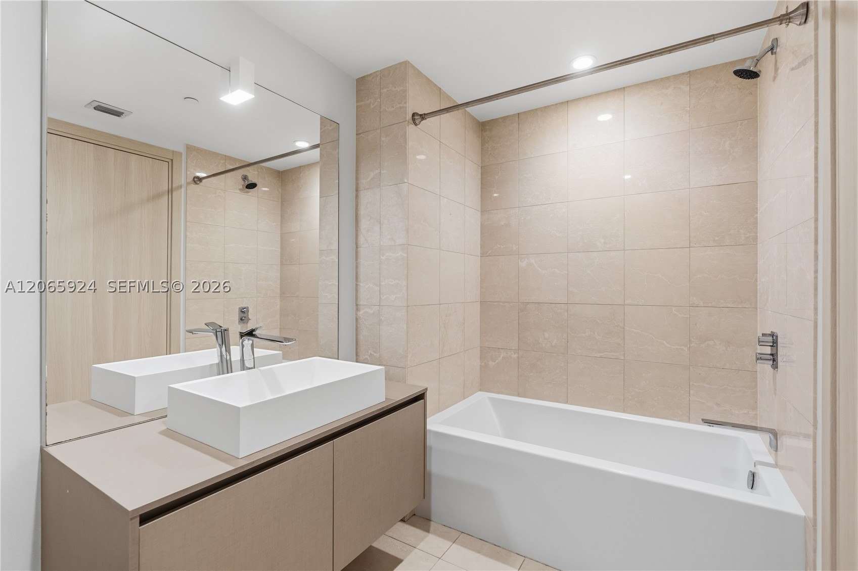 image Brickell Flatiron27