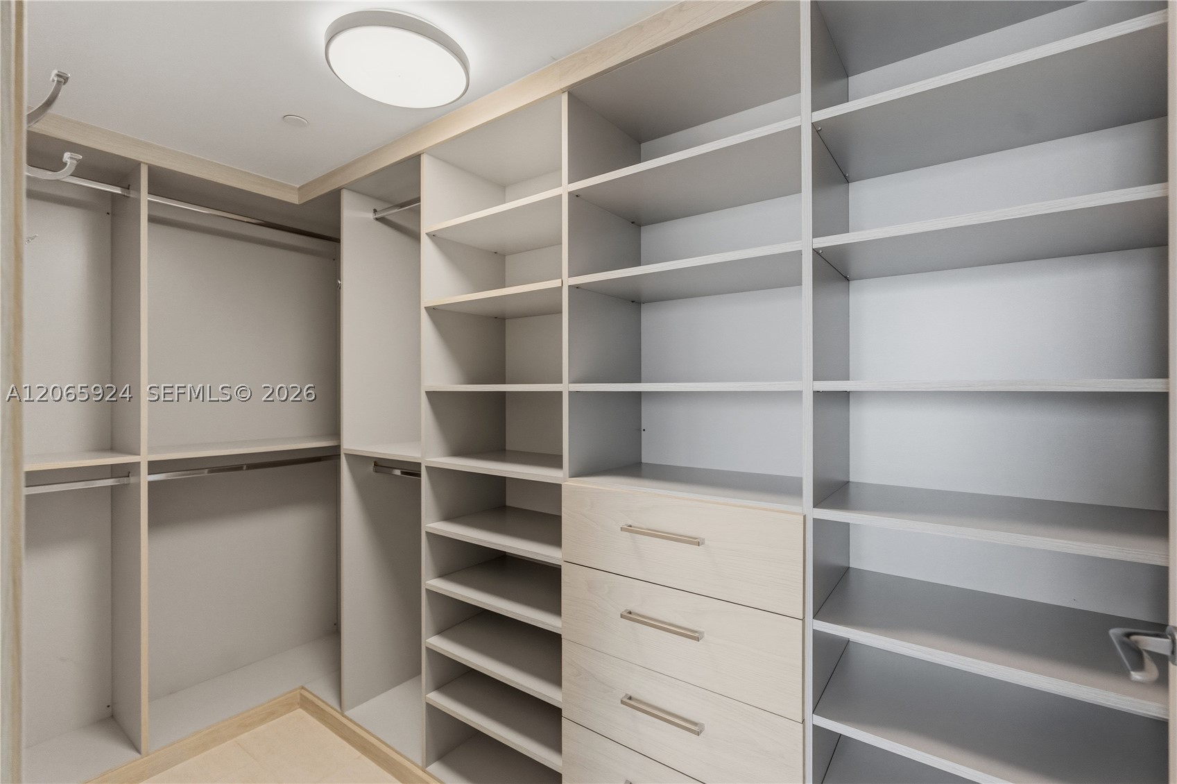 image Brickell Flatiron28