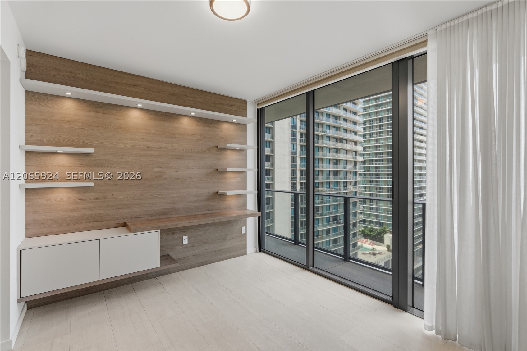 image Brickell Flatiron31