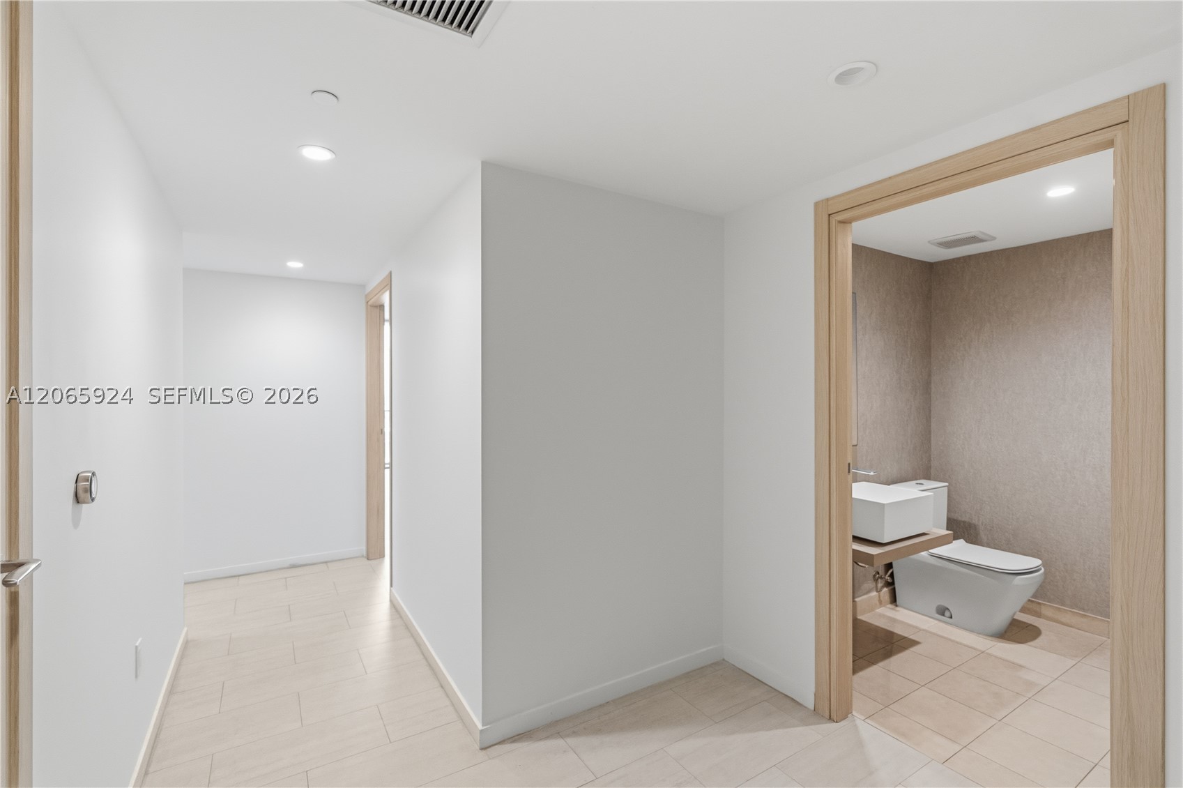 image Brickell Flatiron34