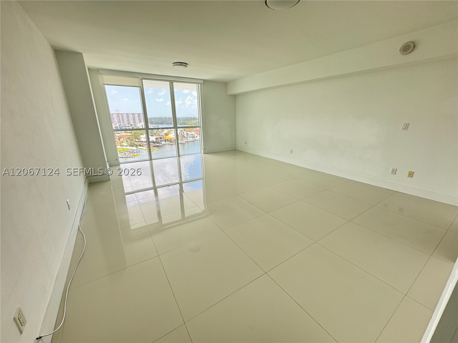 image 400 Sunny Isles13