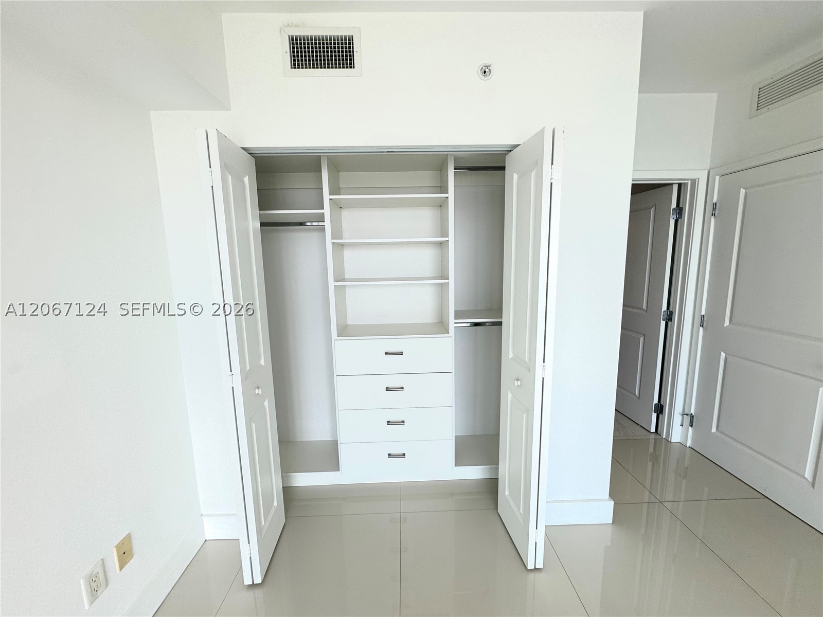 image 400 Sunny Isles18