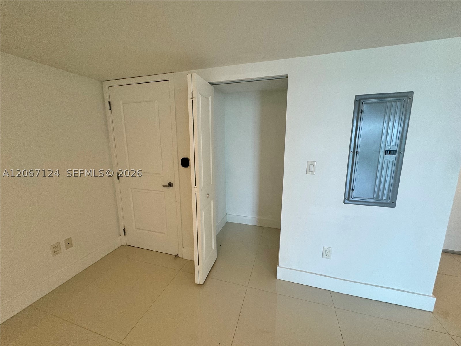 image 400 Sunny Isles31