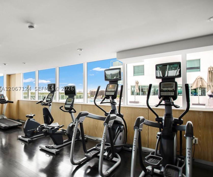 image 400 Sunny Isles39