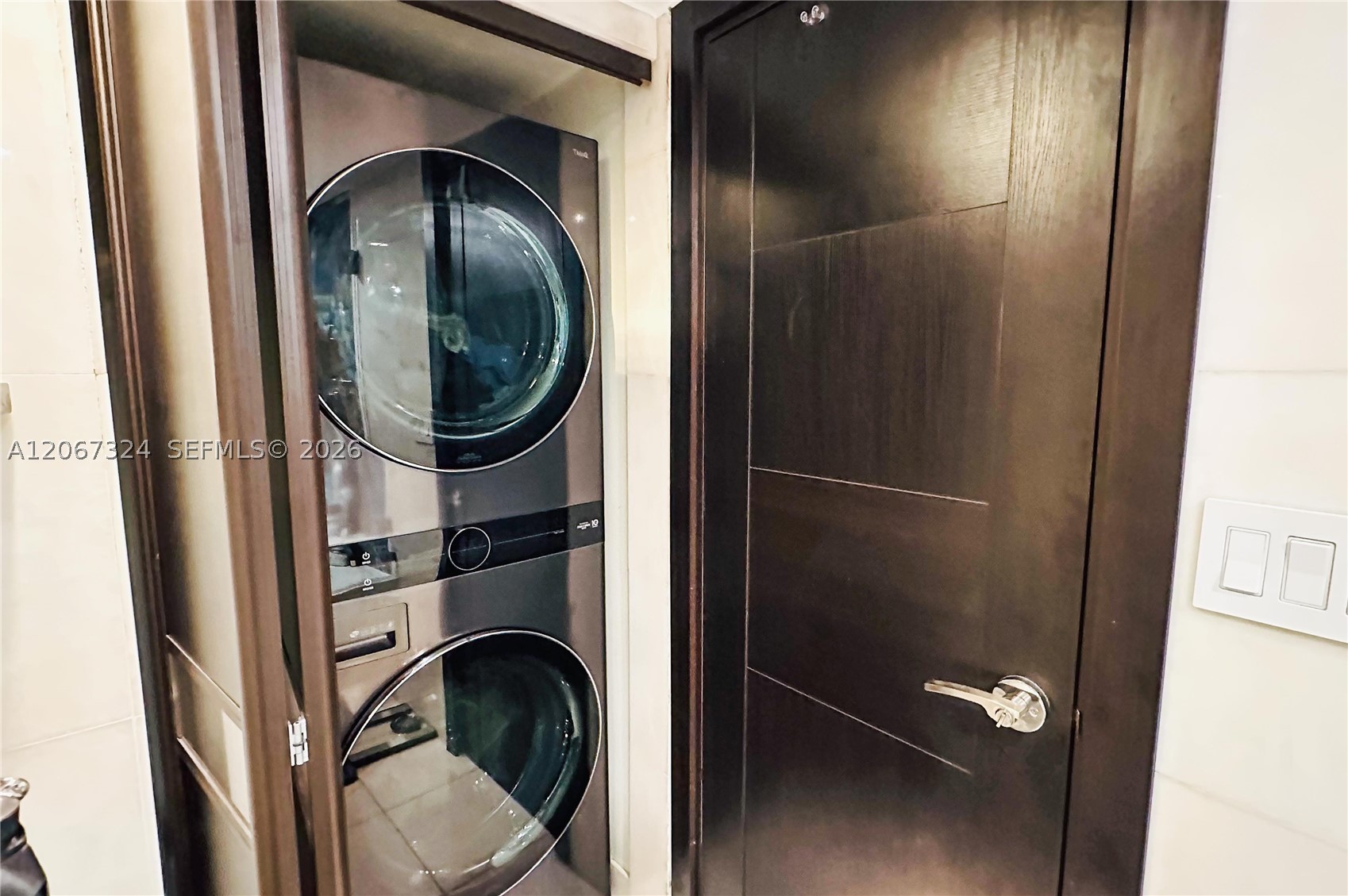 image Brickell Key One15