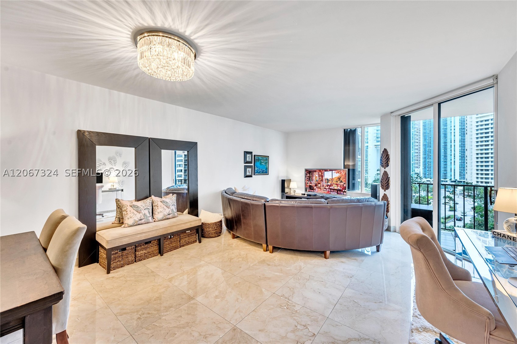 image Brickell Key One4